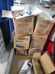 lot 76 image: Kimberly-Clark Professional Scott B...