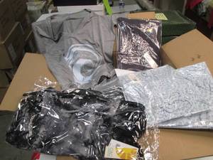 lot 125 image: Resellers Delight Box lot 48 Piece...