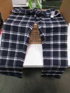 lot 127 image: Resellers Delight Box lot of Women...