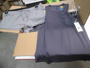lot 138 image: Resellers Delight Box lot Womens C...