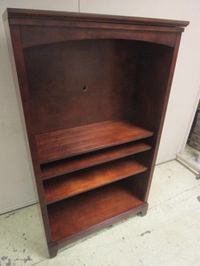 lot 810 image: HOME MERIDIAN INTERNATIONAL BOOKCASE, W MEDIA CORD MANAGEMENT, ADJUSTABLE HEIGHT SHELVES