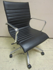 lot 815 image: PASTEL FURNITURE OFFICE CHAIR