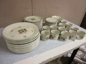 lot 827 image: ROYAL DOULTON CORNWALL LAMBETHWARE SET, PLATES, SAUCERS, CUPS, MADE IN ENGLAND - 68 PCS. TOTAL