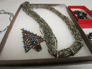 lot 836 image: COLDWATER CREEK NECKLACE, OTHER FINE JEWELRY