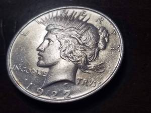 1922 PEACE SILVER DOLLAR UNC