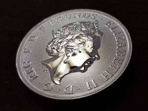 2021 QUEENS BEAST 2 TROY OZ. .999 FINE SILVER GREYHOUND