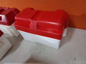 lot 115 image: RVBoat Battery Cases