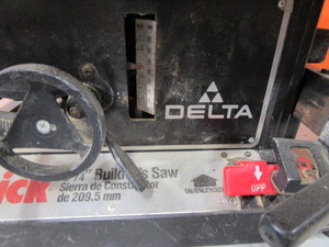 lot 52 image: Delta Table Saw w(New) Stand