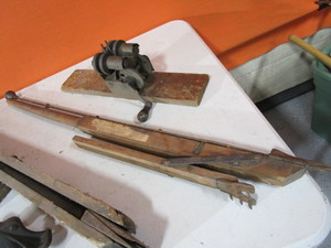 lot 58 image: Vintage Items