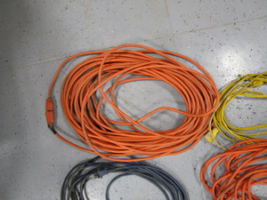 lot 154 image: Extension Chords