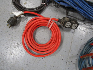 lot 155 image: Extension Chords