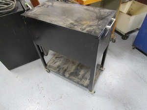 lot 165 image: (6) Shop Carts