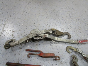 lot 172 image: Chain Binders & Come Alongs