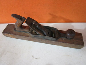 lot 177 image: Vintage Wood Planes & Draw Knife