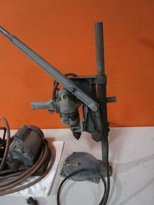 lot 213 image: Air Compressor & Drill Press