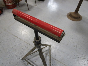 lot 217 image: Roller Stand