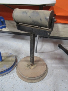 lot 123 image: Roller Stands