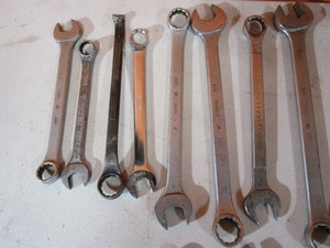 lot 128 image: Wrenches
