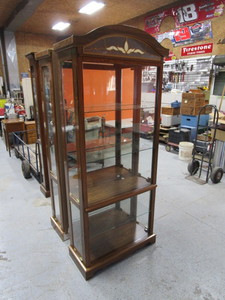 lot 149 image: Hutch