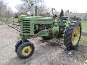 lot 4 image: JD A wMounted 7 Mower