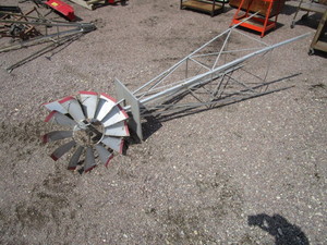 lot 16 image: 8 Windmill