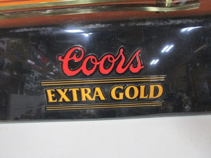 lot 23 image: Pool Table Light