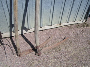 lot 237 image: Vintage Scythes & Pitch Forks
