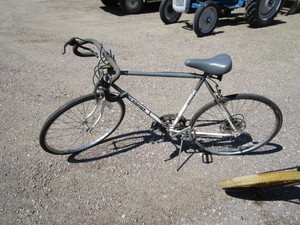 lot 245 image: 2 Bikes