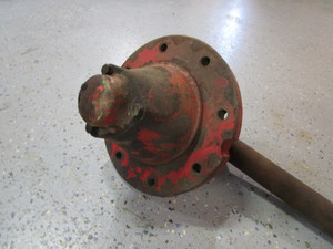 lot 20-B image: IH 1500 Series Spindle & Hub