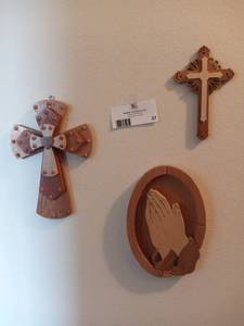 lot 37 image: Hand Carved Wooden Crosses and Praying Hands Plaque