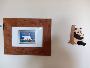 lot 39 image: Papa Bear by Dawn Onman & Wooden Panda Bear by Dan Hixon