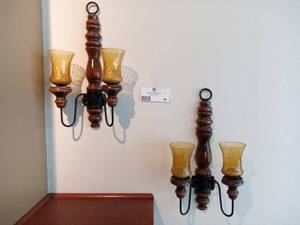 lot 66 image: Wood & Glass Candle Holders