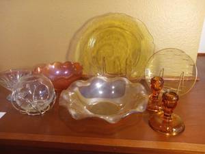lot 103 image: Assorted Home Decor