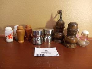 lot 91 image: Salt and Pepper Shaker Set