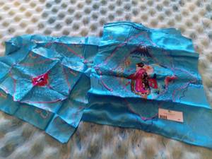 lot 24 image: Vintage 1950s Hand Embroidered Silk Bed Cover W Pillow Shams From Japan