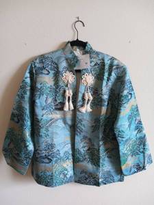 lot 10 image: Vintage 1950s Silk Kimono Jacket Imported From Japan