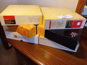 lot 73 image: Kodak Carousel Transvue 80, 140 Slide Tray & Rotary Slide Tray