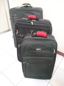 lot 124 image: Pandable Suitcases