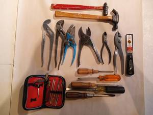 lot 128 image: Tools