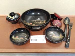 lot 140 image: Imported Japanese Set