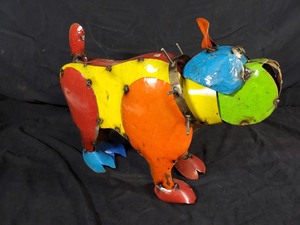 lot 25 image: New Recycled Metal Garden Art Bulldog  Guard Dog with Spiked Collar
