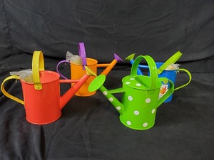lot 44 image: 4 New Kids Metal Watering Cans