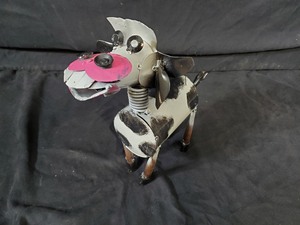 lot 55 image: New Recycled Metal Garden Art Bobblehead Cow