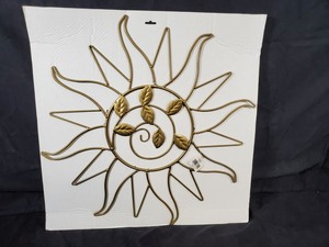 lot 67 image: New Metal Garden Sun