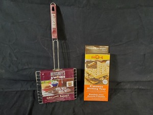 lot 71 image: New Smores Grilling Items