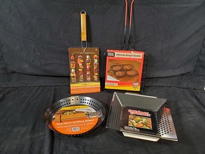 lot 89 image: New BBQ Grilling Items