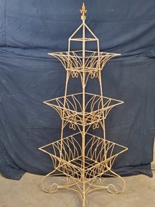 lot 2 image: New Recycled Metal Garden 3 Tier Trellis Planter