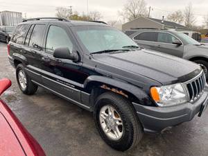 lot 20 image: 2002 Jeep Grand Cherokee Laredo 4x4