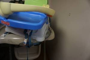 lot 37 image: Fisher Price Plastic Booster Seat High Chair