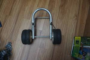 lot 48 image: 2 Wheel BoatCanoe Moving Caddy